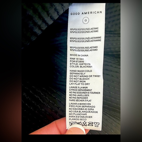 GOOD AMERICAN REVOLVE SEQUIN OVERSIZED TOP BLACK SIZE VARIOUS SHORT SLEEVE NWT - Picture 6 of 6